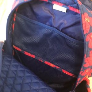 Like new vera Bradley  backpack 15 compartment